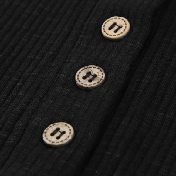 Black Lace Splicing Ribbed Long Sleeve Plus Size Top - Picture 8 of 11